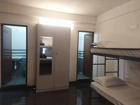 1 x Dormitory Room